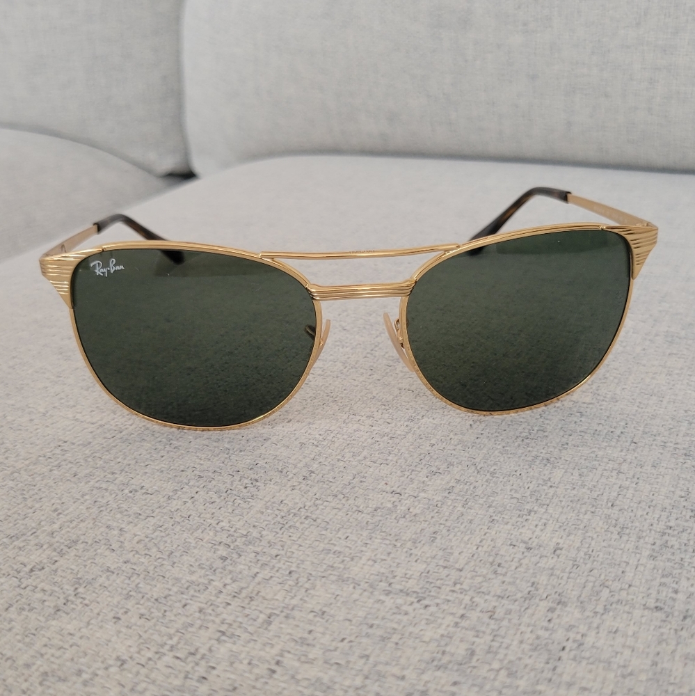 Vintage Ray-Ban aviator sunglasses